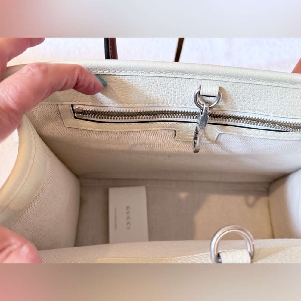 Gucci White Canvas Tote with Green and Red Accents - Picture 6 of 10